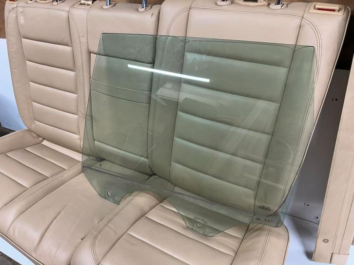 VW Touareg Achterbank & Ruiten ombouw grijs/geel kenteken., Auto-onderdelen, Interieur en Bekleding, Volkswagen, Gebruikt, Ophalen