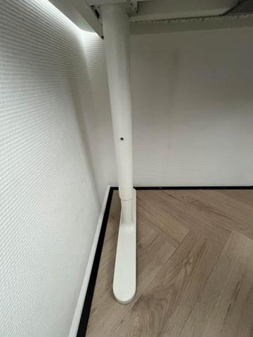 Ikea Bekant Desk - afbeelding 3