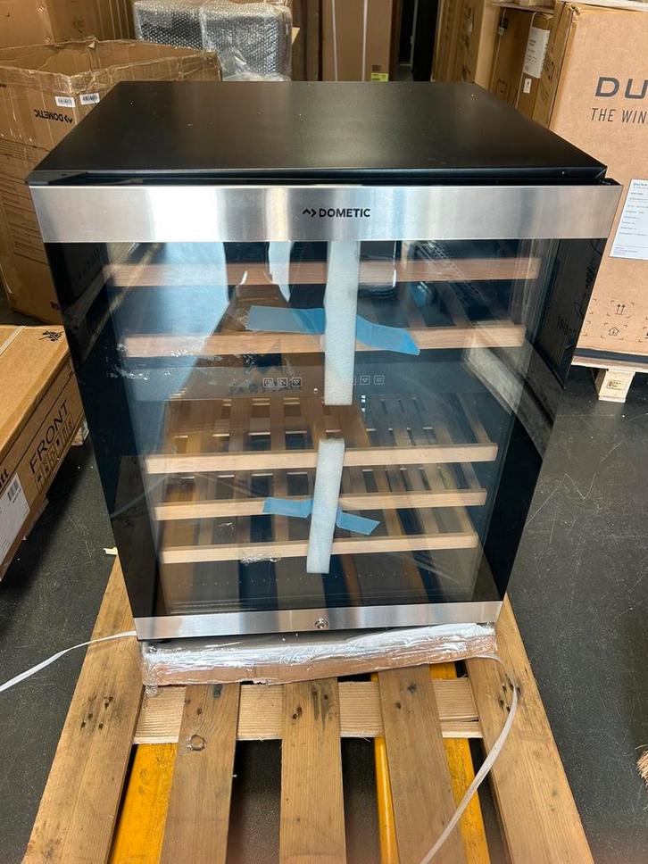 Dometic C46B – onderbouw wijnkoelkast, Witgoed en Apparatuur, Koelkasten en IJskasten, Zo goed als nieuw, Zonder vriesvak, Minder dan 75 liter
