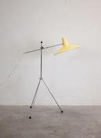 Vintage driepoot vloerlamp jaren 50/60  lamp ., Ophalen, Zo goed als nieuw, Metaal, Minder dan 100 cm