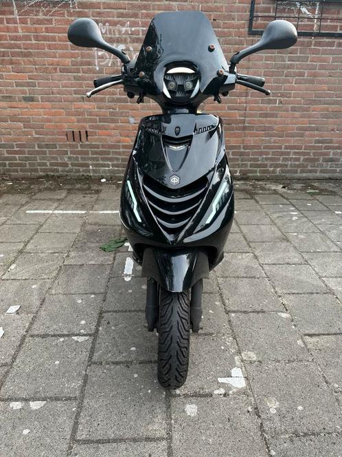 Te koop: Piaggio Zip scooter (2008) – Rijdt perfect!, Fietsen en Brommers, Scooters | Piaggio, Gebruikt, Zip, Maximaal 45 km/u