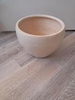 Mooie grote creme bloempot, Huis en Inrichting, Ophalen, Gebruikt, Overige kleuren, Aardewerk of Porselein