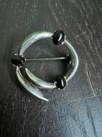 Zilveren broche (835) met een zwarte stenen, Sieraden, Tassen en Uiterlijk, Antieke sieraden, Ophalen of Verzenden, Zilver, Broche
