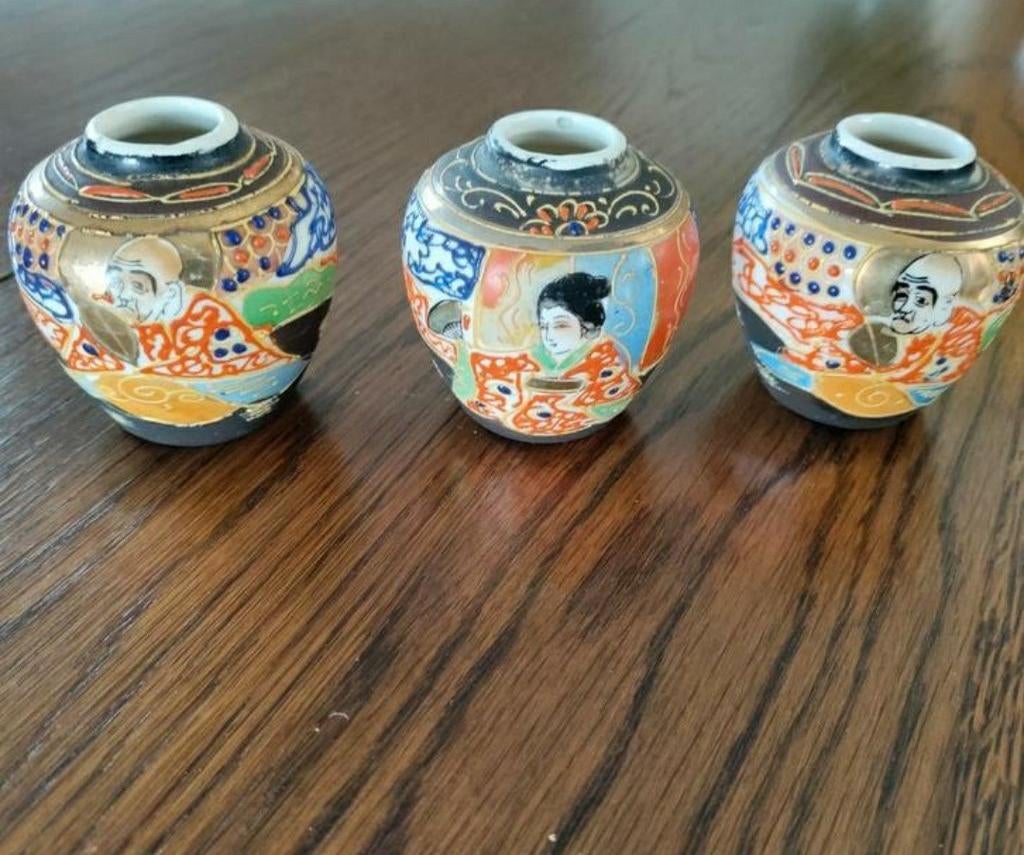 SATSUMA VAASJES,hand painted,JAPAN,handgeschilderd, Ophalen of Verzenden