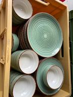 Servies: 20 Borden & 20 Soepkommen, Gebruikt, Ophalen of Verzenden, Bord(en), Overige stijlen