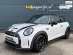 Mini Mini Electric Classic 33 kWh *nanuq white *leer *stoelv, Auto's, Mini, Gebruikt, 33 kWh, 4 stoelen, Wit