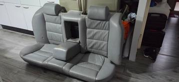 BMW E32 Achterbank - Grijs Leder beschikbaar voor biedingen