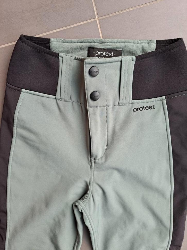 Skibroek Protest PRTPROUD JR meisjes maat 164 groen zwart, Kinderen en Baby's, Kinderkleding | Maat 164, Zo goed als nieuw, Meisje