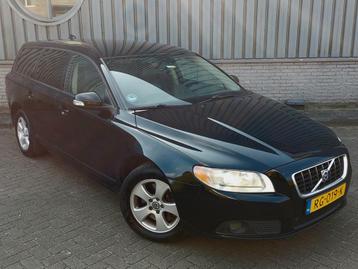 Volvo V70 2.4 D5 AUT 2007 Zwart | Leder | Navi | Trekhaak  beschikbaar voor biedingen