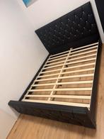 Bed (kunstleer), Huis en Inrichting, Overige materialen, Zwart, Tweepersoons, Ophalen of Verzenden