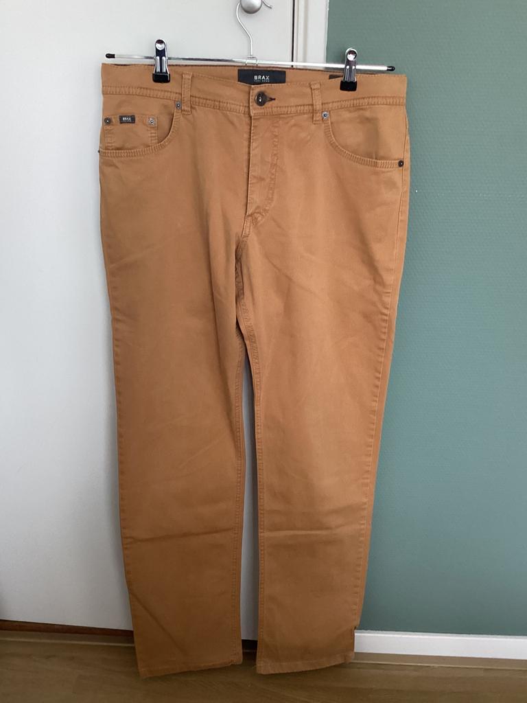 Broek Brax oker 35/32, Ophalen of Verzenden, Zo goed als nieuw, Maat 52/54 (L), Geel