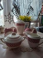 Frans theeservies van Digoin Sarrequemines, model Jacquot, Ophalen