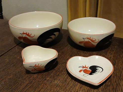 PORSELEINEN SET    UIT THAILAND.( SAWA HASA).PUNTGAAF., Antiek en Kunst, Antiek | Schalen, Ophalen of Verzenden