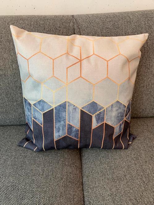 Sierkussen 43x43, met binnenkussen nieuw, niet gebruikt., Huis en Inrichting, Woonaccessoires | Kussens, Nieuw, Ophalen