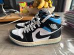 Air jordan 1 mid university black white, Kleding | Heren, Schoenen, Ophalen, Blauw, Nike, Sneakers of Gympen