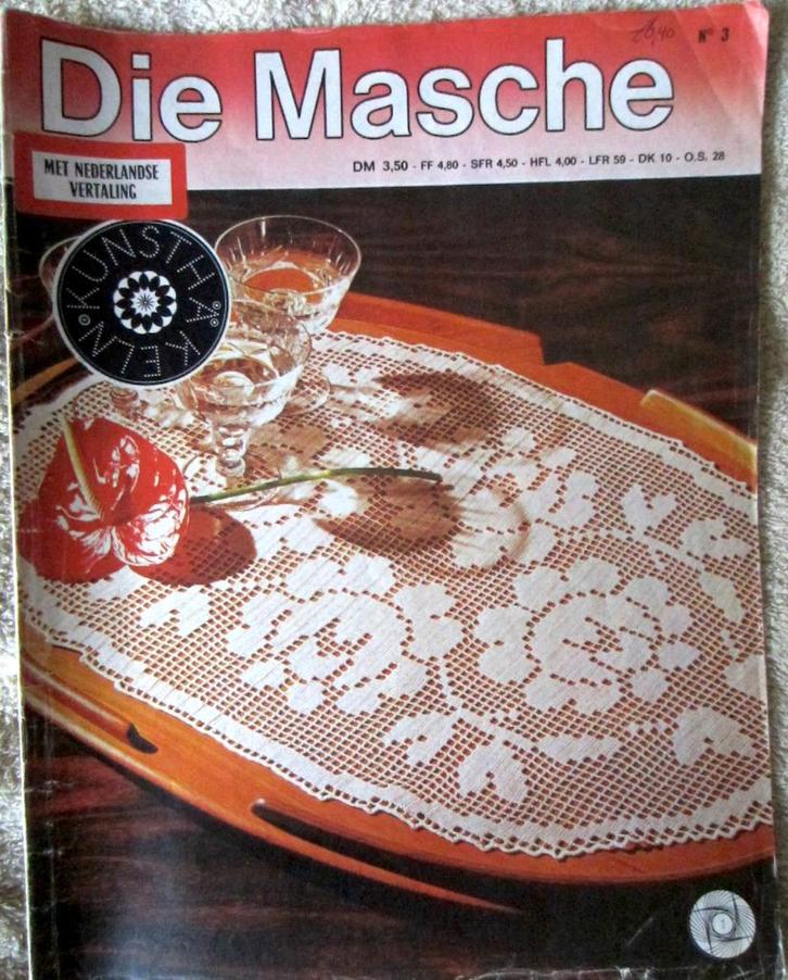 HAKEN: 2 BLADEN : Kunsthaken van Die Masche nr 3 en 34, Hobby en Vrije tijd, Breien en Haken, Gebruikt, Haken, Patroon of Boek