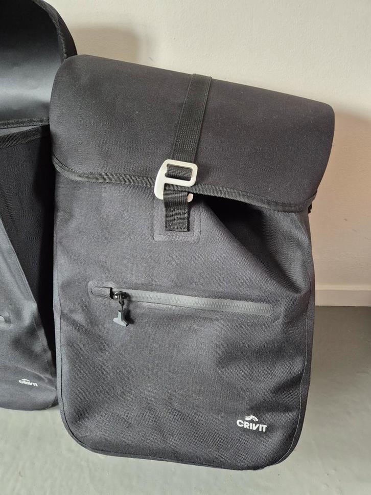 2 Fietstassen - 20 Liter per tas, Fietsen en Brommers, Fietsaccessoires | Fietstassen, Ophalen of Verzenden