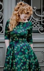 Topvintage ~ Adriana pauwen long sleeve swing, Kleding | Dames, Gelegenheidskleding, Overige typen, Blauw, Topvintage, Maat 42/44 (L)