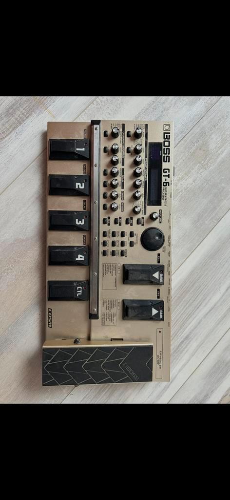 Boss GT-6 multieffectpedaal, Muziek en Instrumenten, Effecten, Gebruikt, Multi-effect, Ophalen of Verzenden