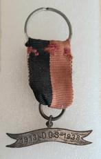 SLEUTELHANGER VAN "DOS" 1913-1838, zwart/rood, Voetbal ????, Verzenden, Gebruikt