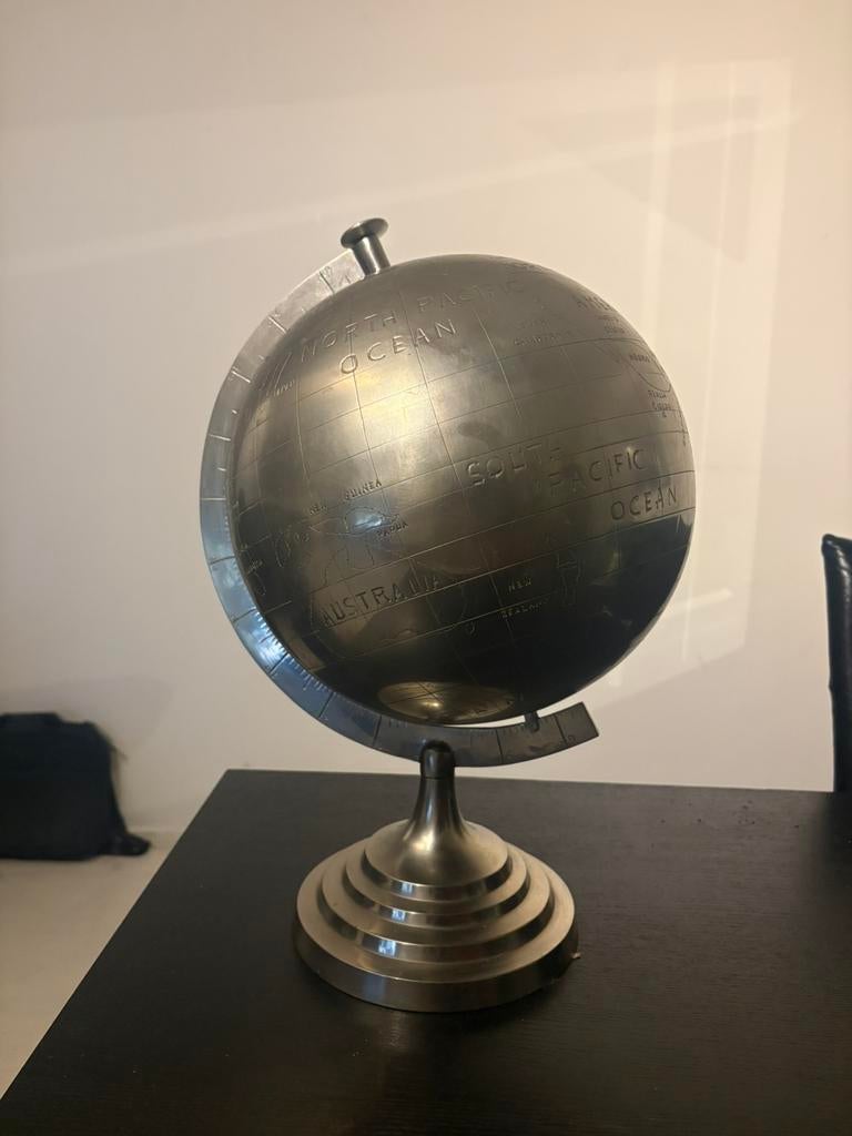 Stalen wereldbol, Huis en Inrichting, Woonaccessoires | Wereldbollen, Ophalen of Verzenden, Gebruikt