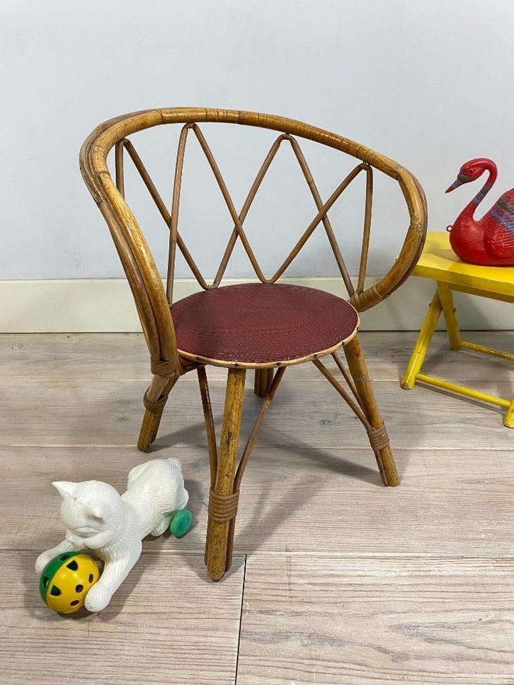 Vintage rotan kinder stoeltje, rieten kinderstoel, jaren 60, Kinderen en Baby's, Kinderkamer | Tafels en Stoelen, Gebruikt, Stoel(en)