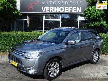 Mitsubishi Outlander 2.0 PHEV Instyle+ - PANORAMADAK - CLIMA beschikbaar voor biedingen