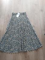 Nieuwe lange rok maat XS van STRADIVARIUS, Kleding | Dames, Rokken, Ophalen, Nieuw, Maat 34 (XS) of kleiner