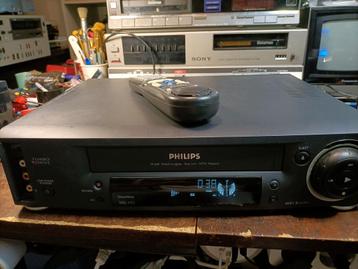 Philips VR 668 VHS-videorecorder met afstandsbediening  beschikbaar voor biedingen