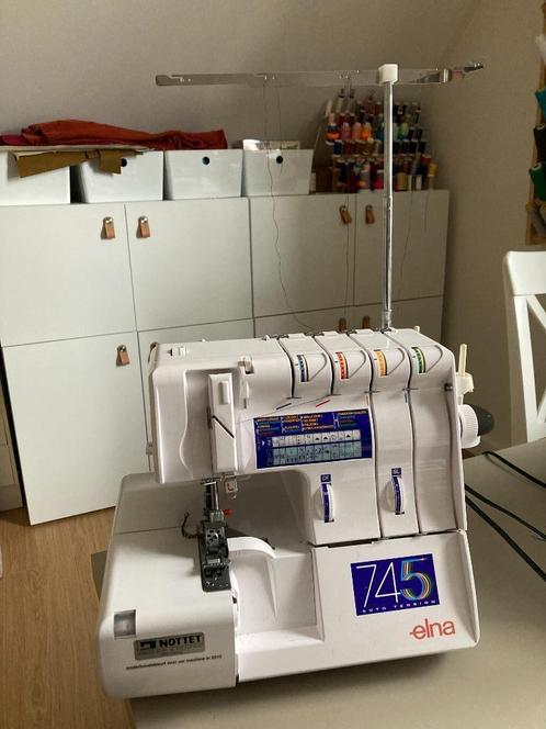 Elna 745 lockmachine – combi van coverlock en overlock, Hobby en Vrije tijd, Naaimachines en Toebehoren, Gebruikt, Lockmachine