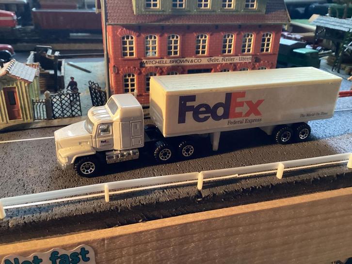 Mack van FedEx.Matchbox., Hobby en Vrije tijd, Modelauto's | 1:87, Zo goed als nieuw, Bus of Vrachtwagen, Matchbox, Ophalen of Verzenden