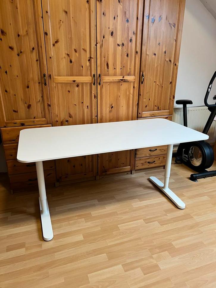 IKEA Bekant Bureau Wit 160x80 - Mooie Staat, Huis en Inrichting, Bureaus, Gebruikt, Bureau, In hoogte verstelbaar, Ophalen