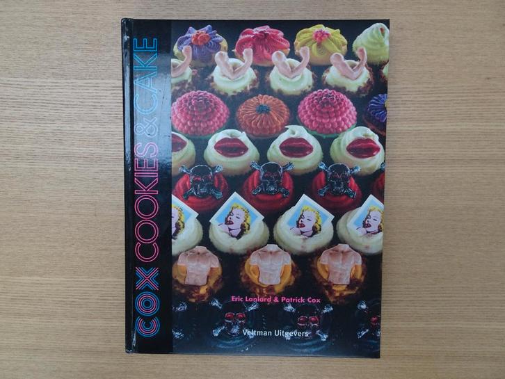 Cox cookies & cake 9789048305360 Patrick Cox, Boeken, Kookboeken, Zo goed als nieuw, Italië, Ophalen of Verzenden