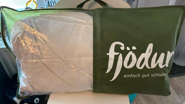 Donzen slaapkussen, Huis en Inrichting, Slaapkamer | Beddengoed, Zo goed als nieuw, Kussen, Eenpersoons, Ophalen of Verzenden