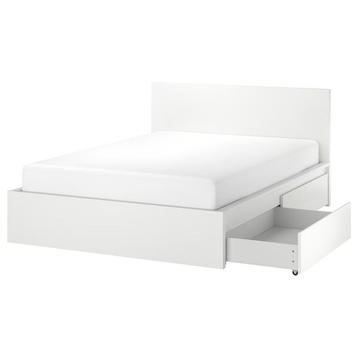 Ikea bed met lades en nachtkastjes