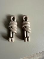 2x beige muurhaken kapstokken van de kwantum, Huis en Inrichting, Woonaccessoires | Kapstokken, Wandkapstok, Ophalen of Verzenden