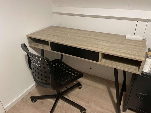 Bureau Jysk en bureaustoel Ikea, Huis en Inrichting, Bureaus, Gebruikt, Bureau, Ophalen