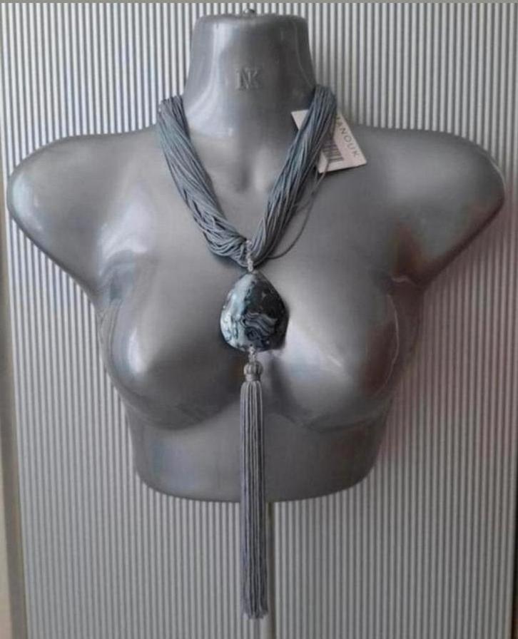 Manouk - draadketting met bijzondere steen, Sieraden, Tassen en Uiterlijk, Kettingen, Nieuw, Steen of Mineraal, Grijs, Met edelsteen