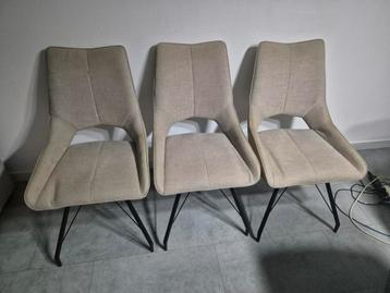 Set van 3 beige eetkamerstoelen beschikbaar voor biedingen