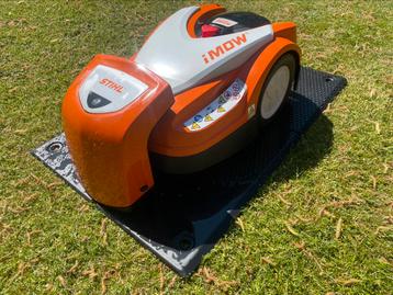Stihl RMI 422 robotmaaier / imow weinig uur  !! beschikbaar voor biedingen