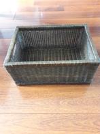 krantenbak, Huis en Inrichting, Ophalen of Verzenden, Zo goed als nieuw