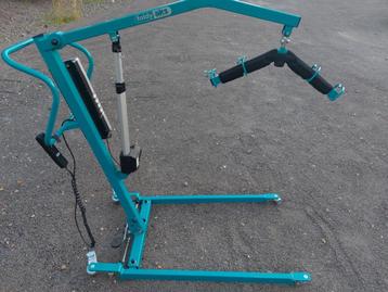 Patiëntenlift Foldy draaibaar Badlift Foldo verzending beschikbaar voor biedingen