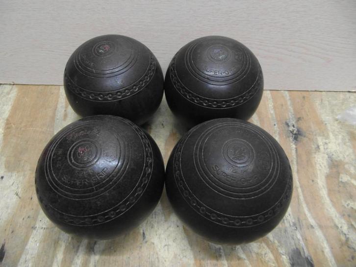 Set van 4 Vintage Engelse Henselite bowls 2switchonline, Antiek en Kunst, Curiosa en Brocante, Ophalen