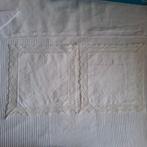 @2 oude hand gemaakte onderzetters/servetten@, Ophalen of Verzenden, Gebruikt, Wit, Tafelkleed of Tafelzeil