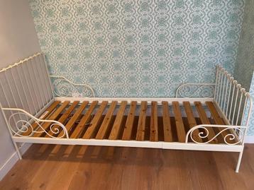 IKEA MINNEN kinder / meegroei bed incl. lattenbodem - wit beschikbaar voor biedingen