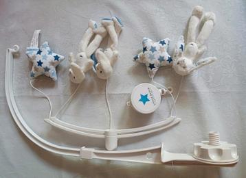 Mobile voor aan de babybox  beschikbaar voor biedingen