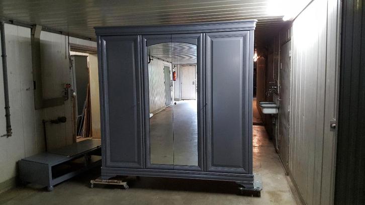 Slaapkamer brocante vintage garderobe kasten, kledingkasten, Antiek en Kunst, Antiek | Meubels | Kasten, Ophalen