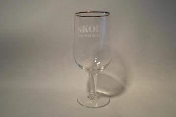 Skol International Glas Gouden Rand beschikbaar voor biedingen