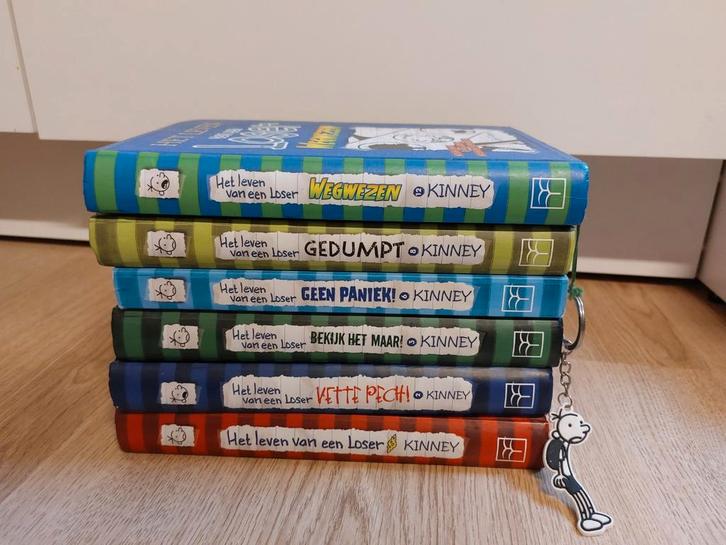 Het leven van een loser deel 1,2,3,6,8 en 12, Boeken, Kinderboeken | Jeugd | 10 tot 12 jaar, Ophalen of Verzenden