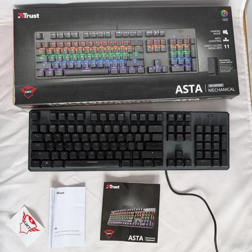 Trust asta mechanisch toetsenbord gxt 865, Computers en Software, Toetsenborden, Zo goed als nieuw, Qwerty, Bedraad, Gaming toetsenbord